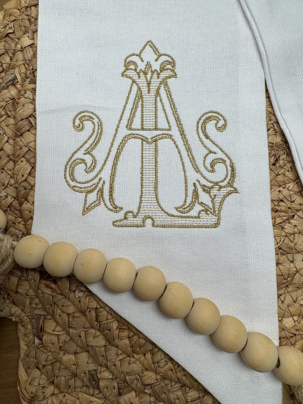Monogram Wreath Sash: Bride and Groom Interlocking Initials, Engagement Rings Decor - image 9