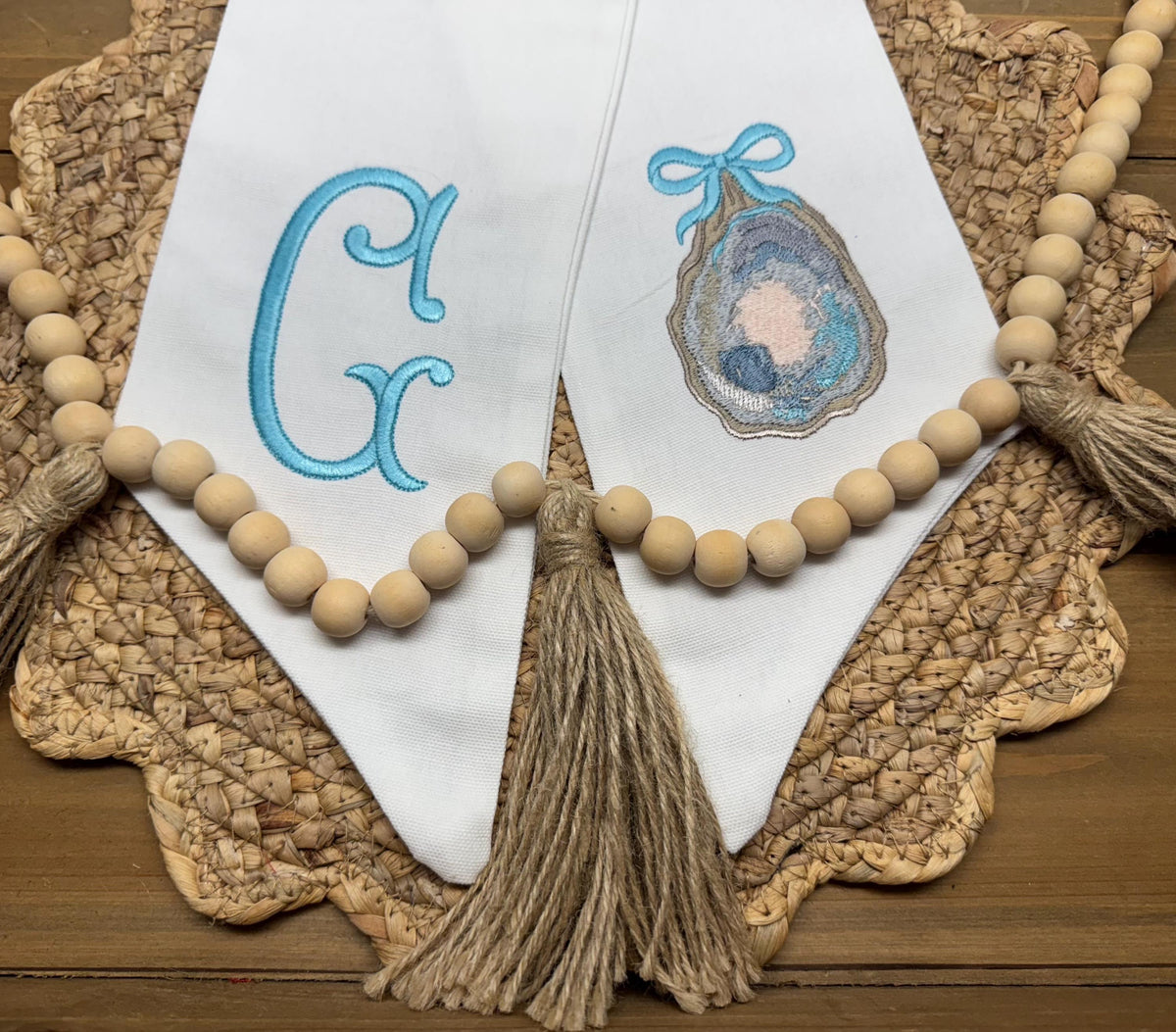 Oyster Wreath Sash