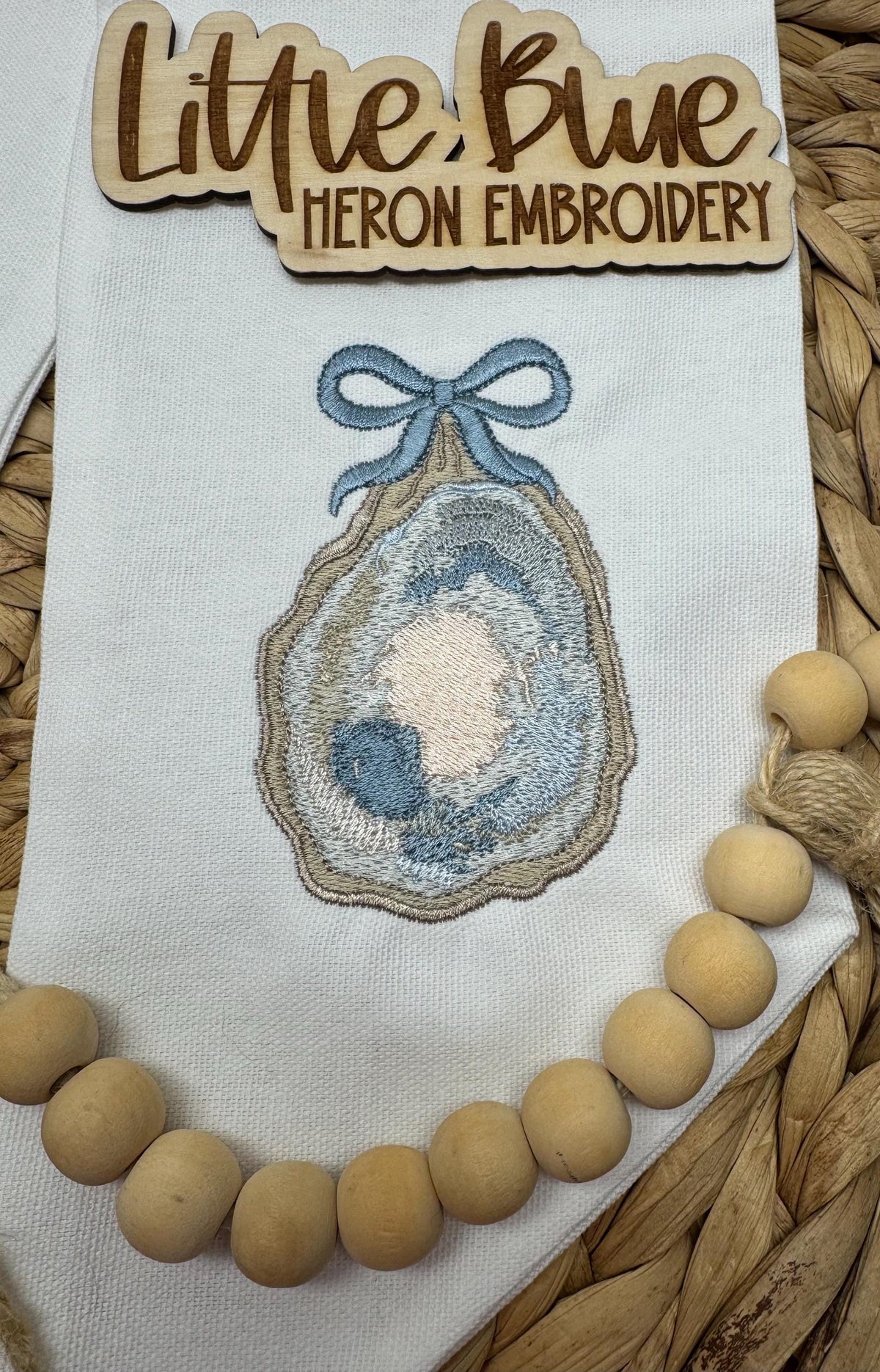 Oyster Wreath Sash