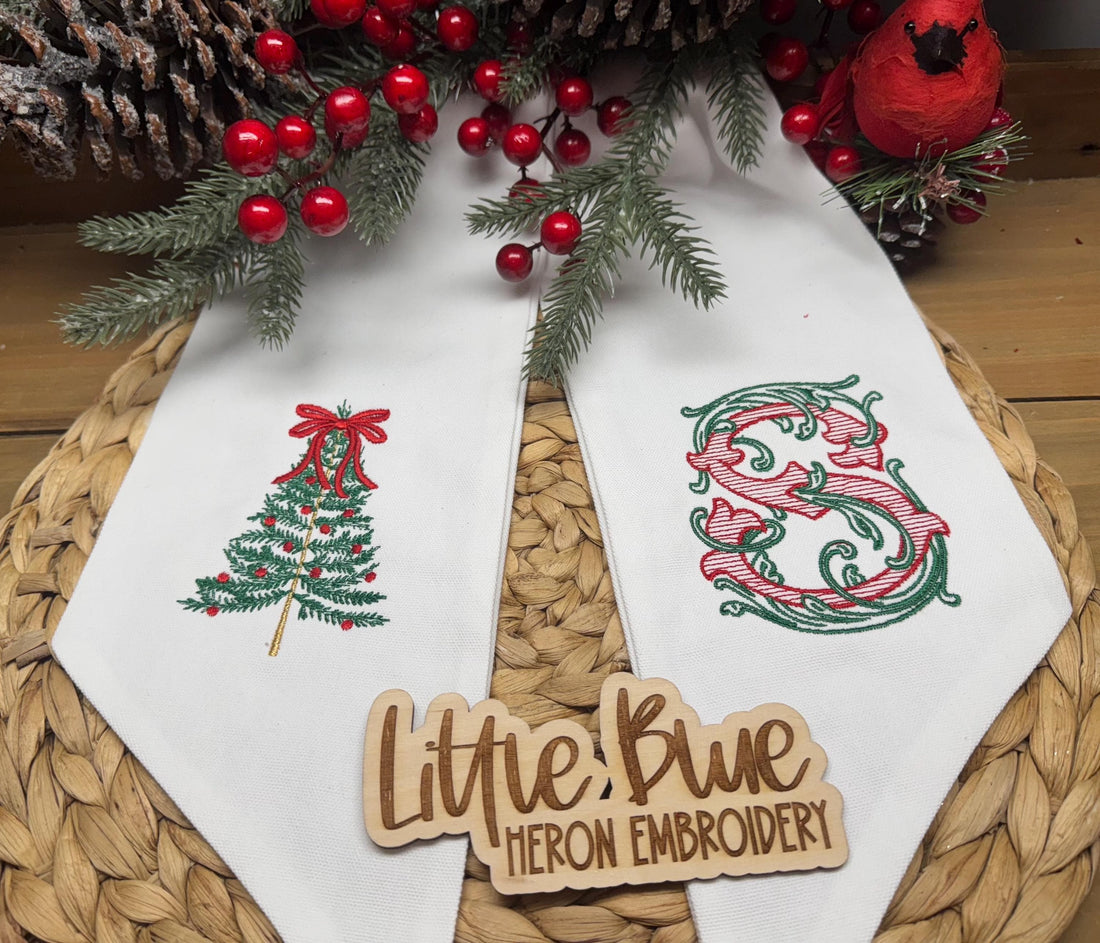 Christmas Tree Wreath Sash with Monogram: Personalized Vintage Holiday Decor
