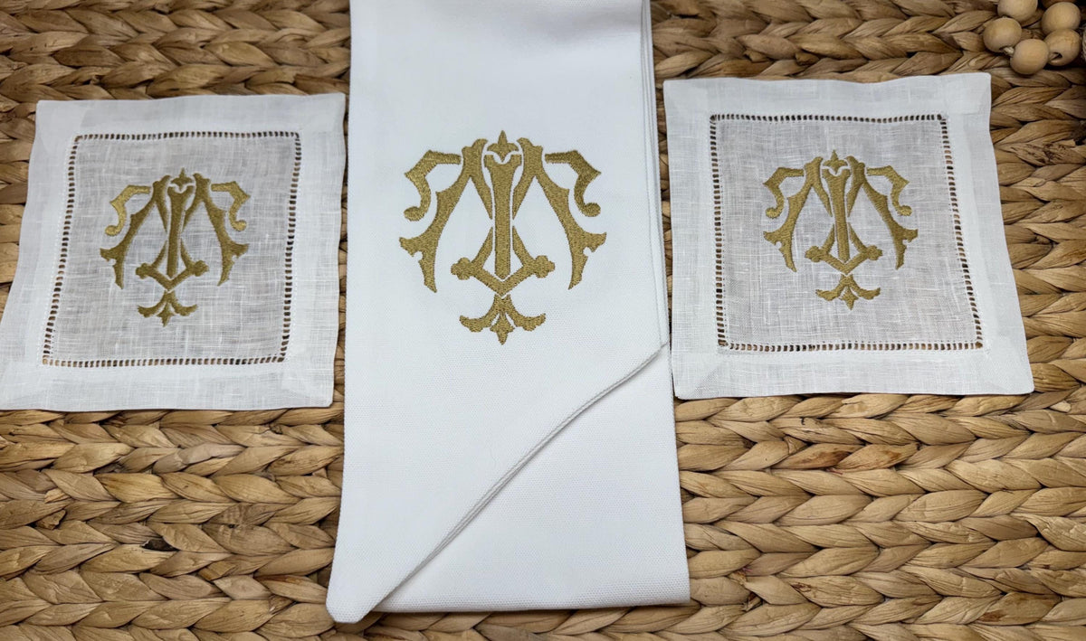 Monogram Wreath Sash: Bride and Groom Interlocking Initials, Engagement Rings Decor - image 8